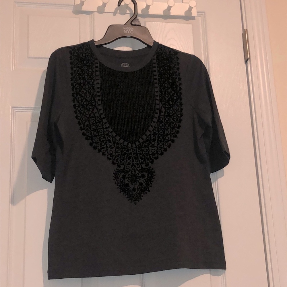 Women’s Charcoal Embroidered Tory Birch Short Sleeve Top Fits Like Small